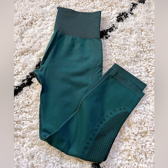 JoyLab Pants & Jumpsuits Target Joylab Cropped Green Leggings With